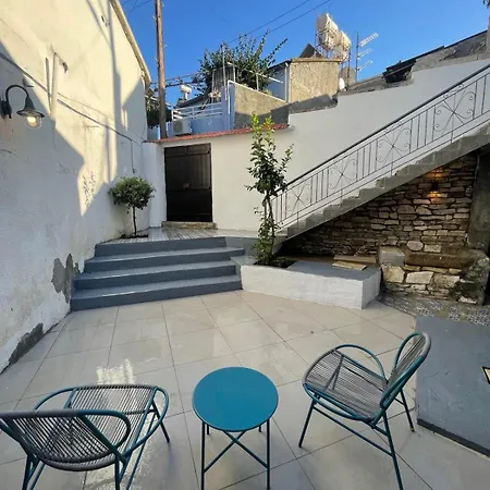 Apartment Calavato *